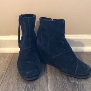 Blue Suede TOMS